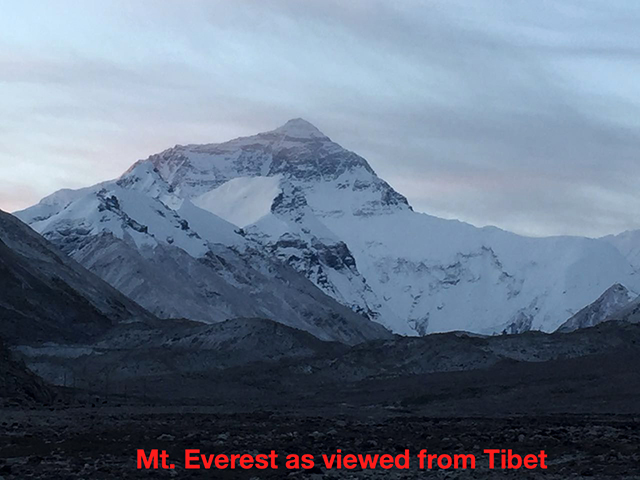 Everest Has Its Own Unpredictable Weather! Just a Few Seconds Ago Heaven Was Howling